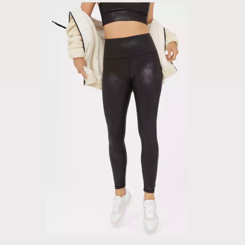 Aerie The Hugger High Waisted Crackle Legging set